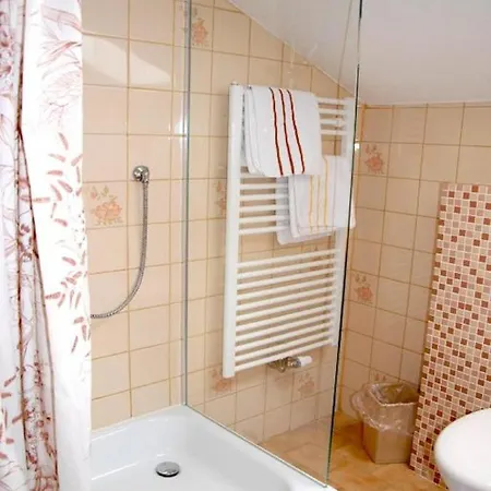 Gamsei Apartment *